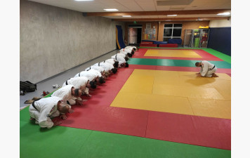 🥋✨ Belle énergie ce soir sur le tapis pour le cours ados/adultes !